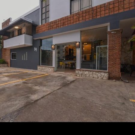 Ph 19 Guesthouse Hotel In Gazcue Santo Domingo Exterior foto