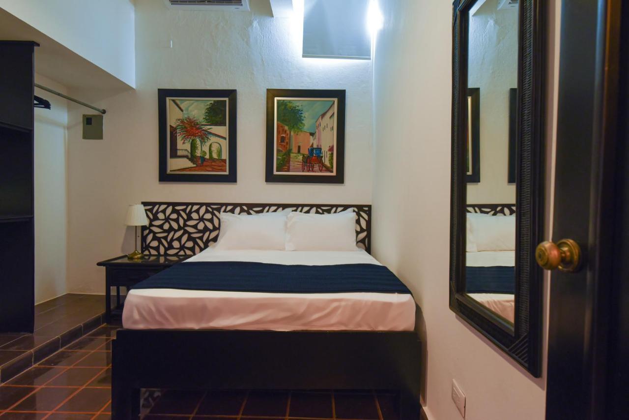 Ph 19 Guesthouse Hotel In Gazcue Santo Domingo Exterior foto