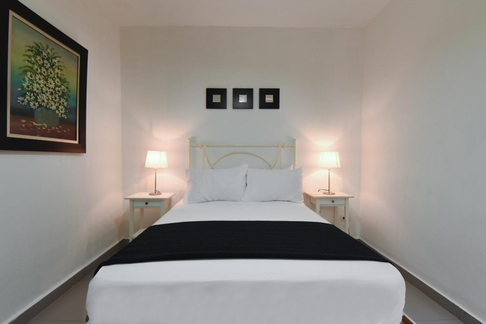Ph 19 Guesthouse Hotel In Gazcue Santo Domingo Habitación foto