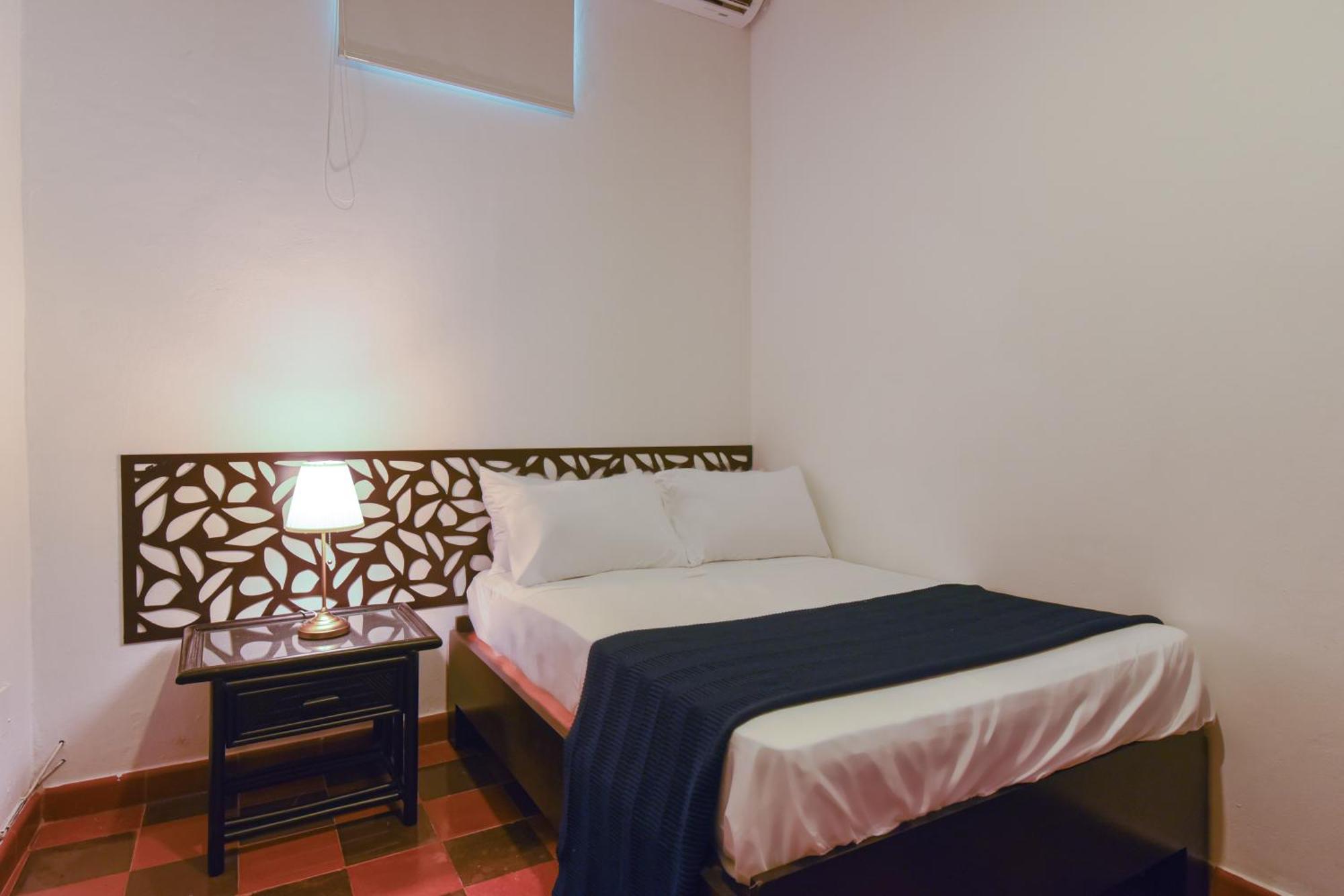 Ph 19 Guesthouse Hotel In Gazcue Santo Domingo Habitación foto