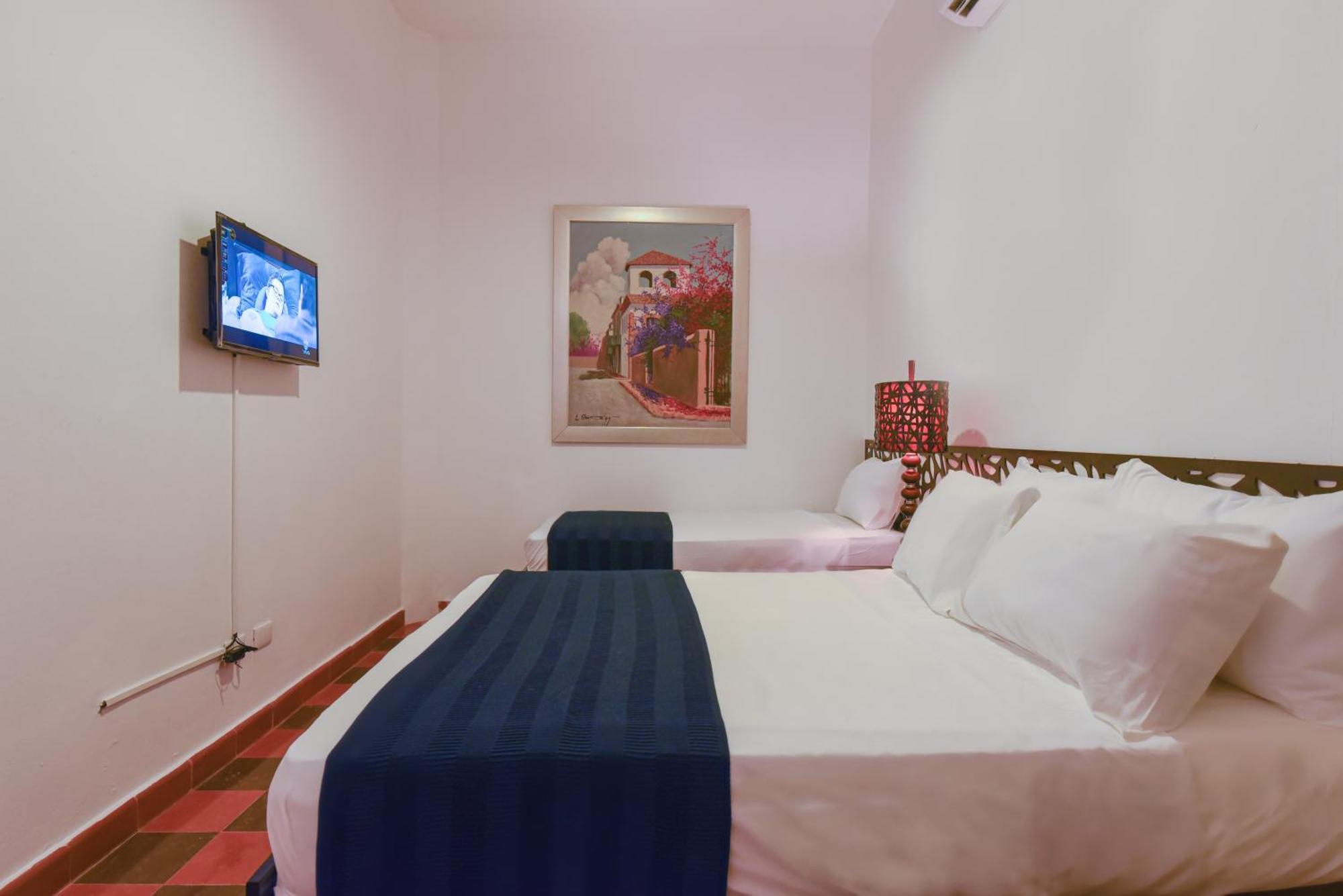 Ph 19 Guesthouse Hotel In Gazcue Santo Domingo Habitación foto
