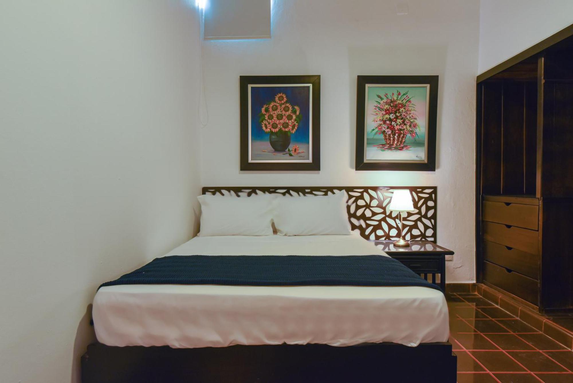 Ph 19 Guesthouse Hotel In Gazcue Santo Domingo Habitación foto
