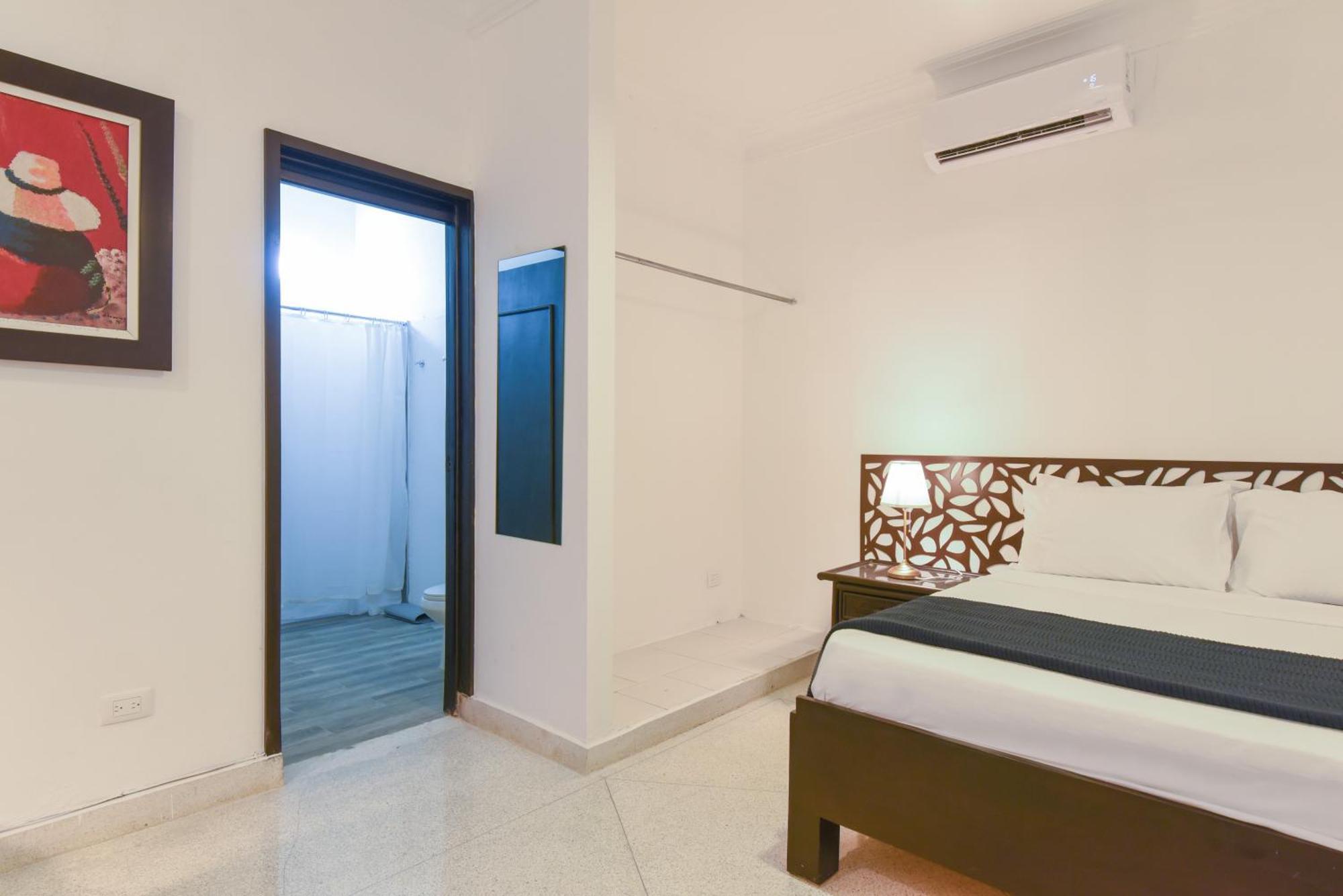Ph 19 Guesthouse Hotel In Gazcue Santo Domingo Habitación foto
